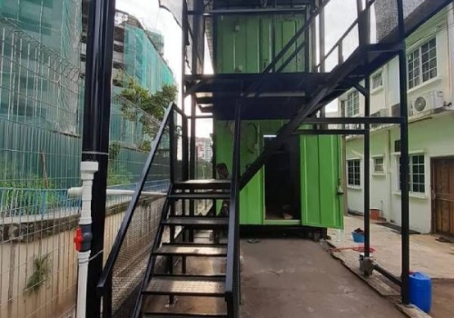 CUSTOM COMMERCIAL UNIT